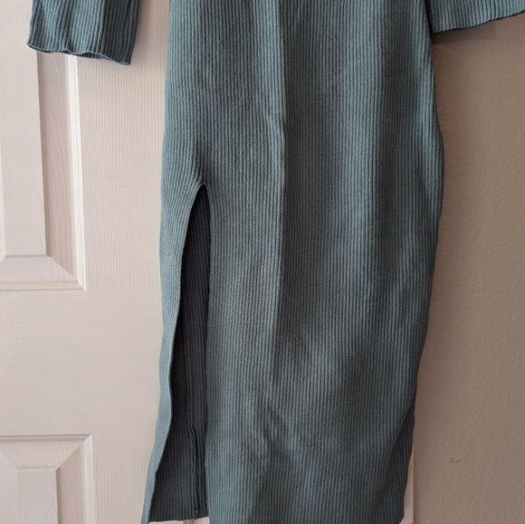 Sweater dress! - Picture 5 of 6